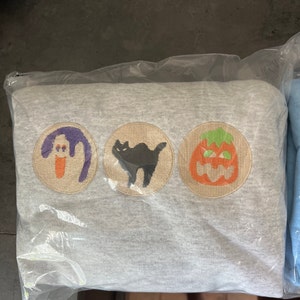 Yihaojia Halloween Sweatshirt Women - Cute Spooky Season Embroidered Ghost Pullover, Oversized