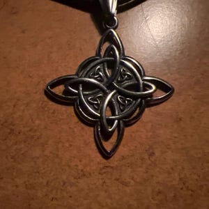 Collana Con Nodo Delle Streghe In Acciaio Inossidabile - Ciondolo Celtico Simbolo Wiccano - Gioiello Pagano Protettivo Per Uomo E Donna - Catena 60 Cm - Regalo Esoterico - 4