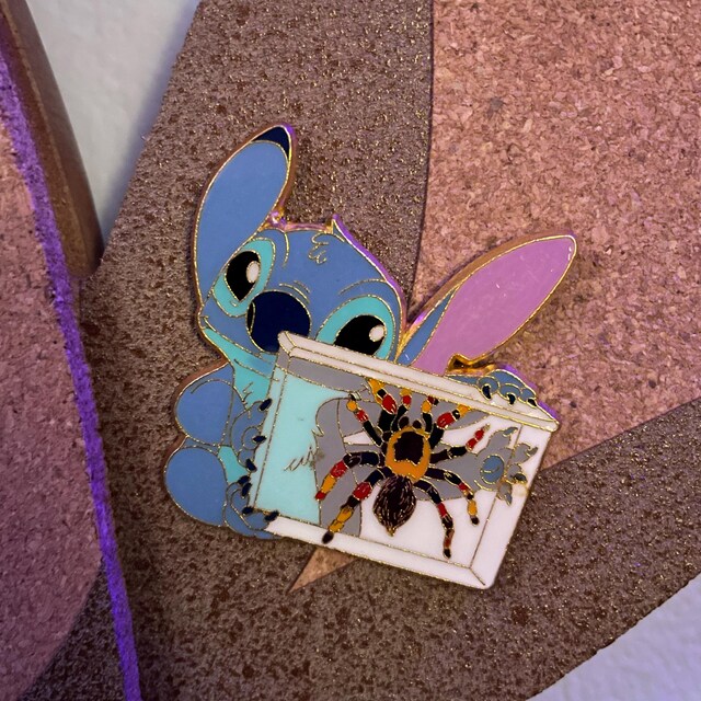 Disney Fantasy Pin - Disney Peter Pan Tiger Lily With