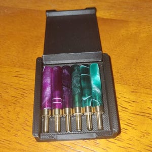 Mas added a photo of their purchase