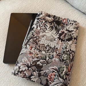 Victoria added a photo of their purchase
