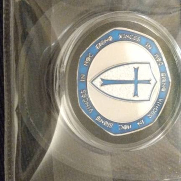 Spilla Commemorativa Cavaliere Templare Argento Con Smalto Rosso - Massoneria