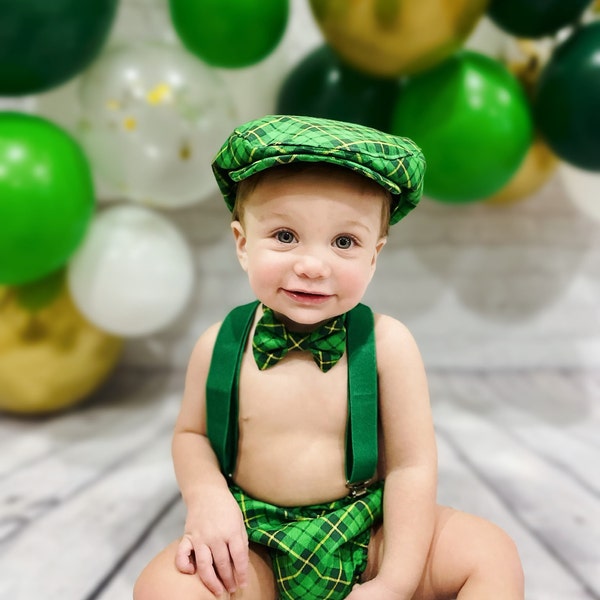 St. Patrick’s Day Cake Smash outfit for a Lucky One Birthday theme