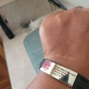 Leonor added a photo of their purchase