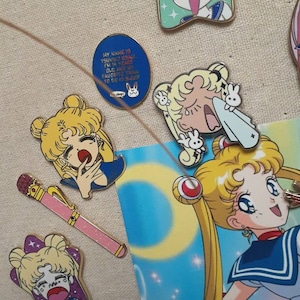 Sailor Moon Disguise Luna Pen Hard Enamel Pin
