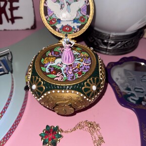 2025 Model. Anastasia Music Box Jewelry “once Upon a December” +