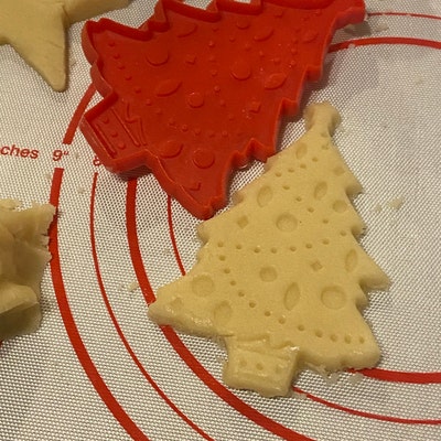 Emporte-pièces et découpoirs Tupperware pour cake design et pâtisserie