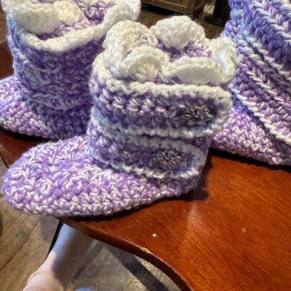 Crochet Pattern for Child's Boots, Kids Boots Crochet Pattern, Slipper ...