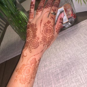 Safiyyah added a photo of their purchase