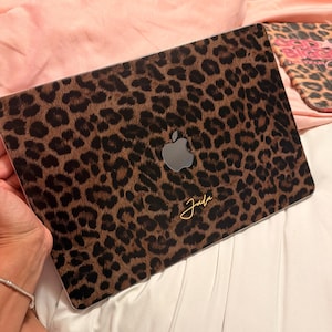 Jada added a photo of their purchase