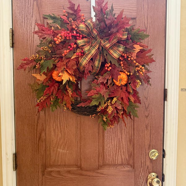 Fall Maple Leaves Wreath With Pumpkins, Front Door Wreath for Autumn ...