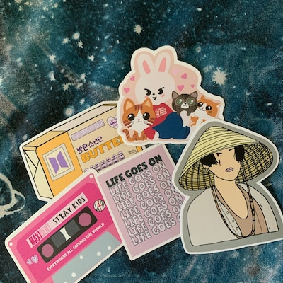 Stray Kids SKZ Lee Know Leebit Skzoo Soonie Doongie Dori Cats Sticker