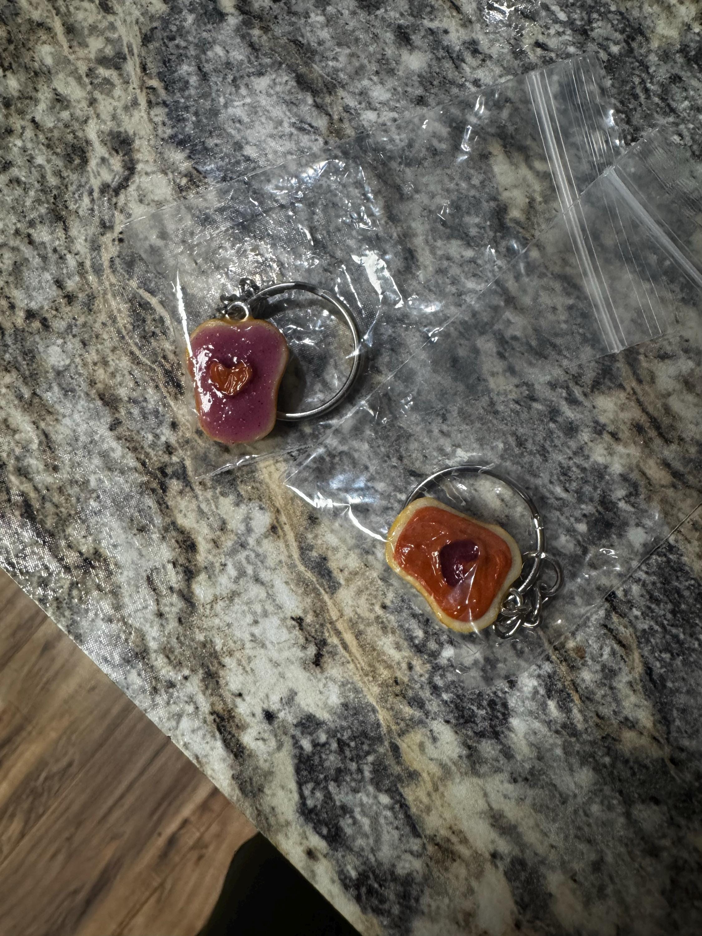 Peanut Butter and Jelly Heart Keychain Set, Grape, Best Friend&#39;s Keychains (or Phone Charms), Great Gift for Mom, Daughter, Sister, Cute :D