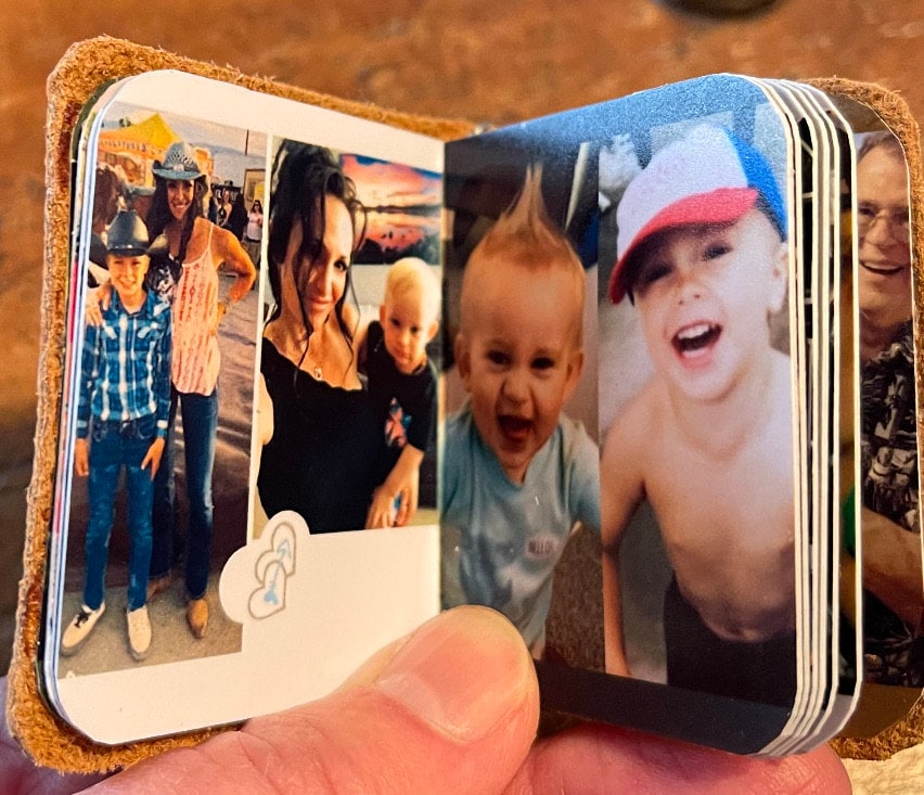 ❤️Buy 2 FREE SHIPPING❤️|Personalized Leather Photo Keychain - Couples Gift for Boyfriend, Anniversary Gifts Couples, Gift for husband