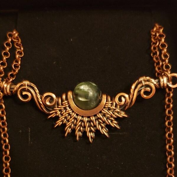 Natural Elements White Sunburst Necklace
