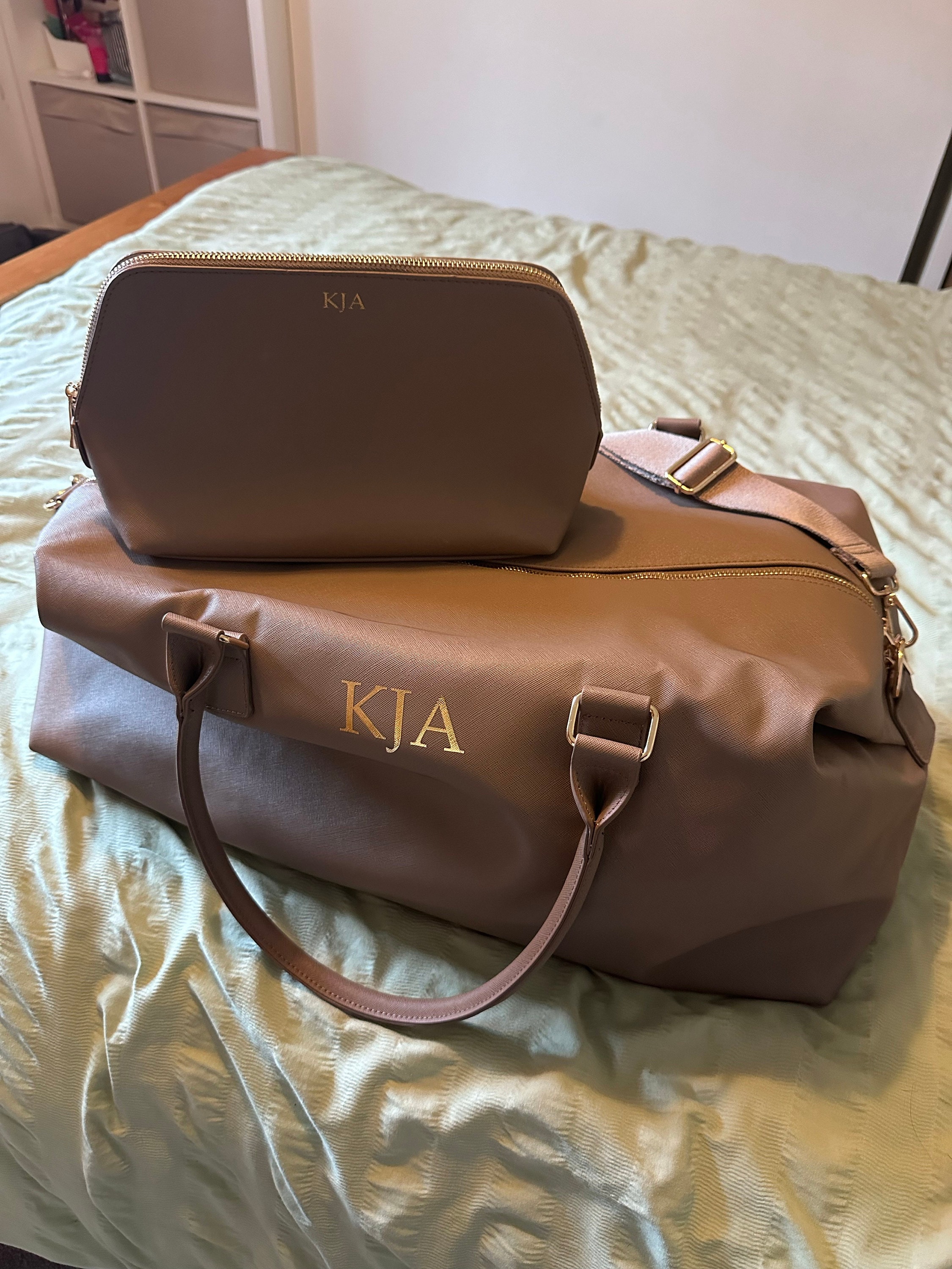Individuelle Kosmetiktasche mit Monogramm als Geschenk zum Valentinstag, individuelle Schminktasche für sie, personalisierte Schminktasche für Frau oder Freundin