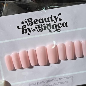 Moni added a photo of their purchase