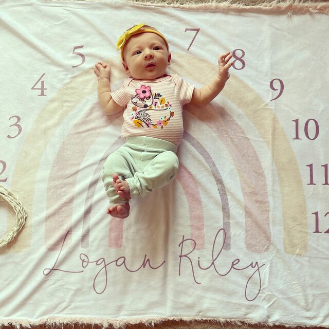 Baby milestone blanket diy sale