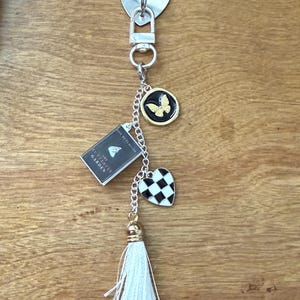 Savannah added a photo of their purchase