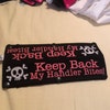 Lustige Hundeleine Mit Aufschrift „Keep Back My Handler Bites“ – Aus Polyester, 22 X 6 Cm, Für Alle Hundegrößen