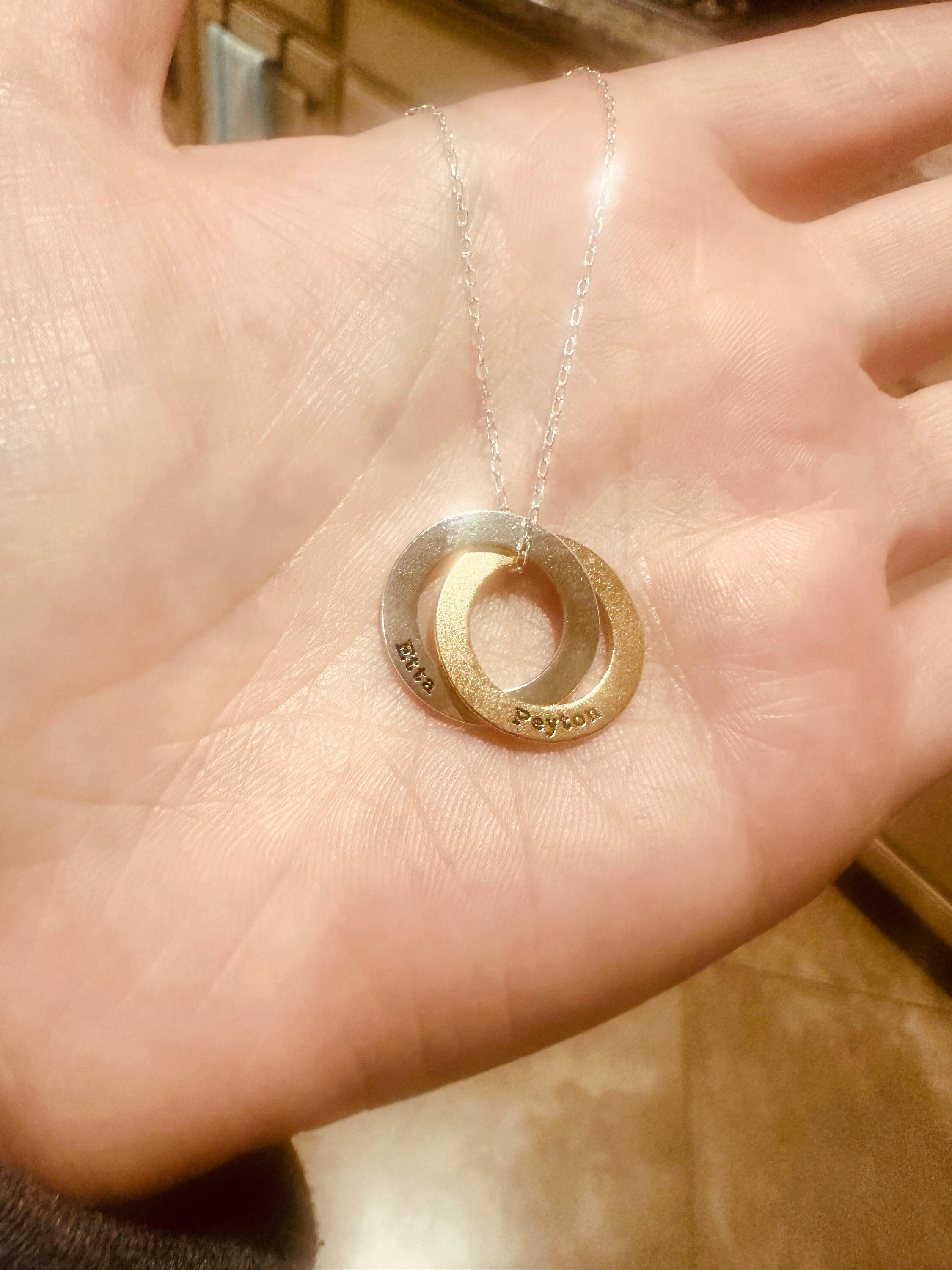 Family Necklace • Personalized Gift • Linked Circle Necklace •  Custom Children Name Rings • Eternity Necklace • Mother Gift • NM30F30