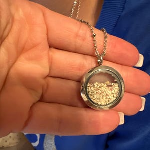 Etsy のお客さま さんが購入した商品の写真を追加しました