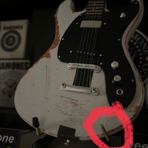 AXE HEAVEN のジョニー・ラモーン 1965 モズライト ベンチャーズ II
