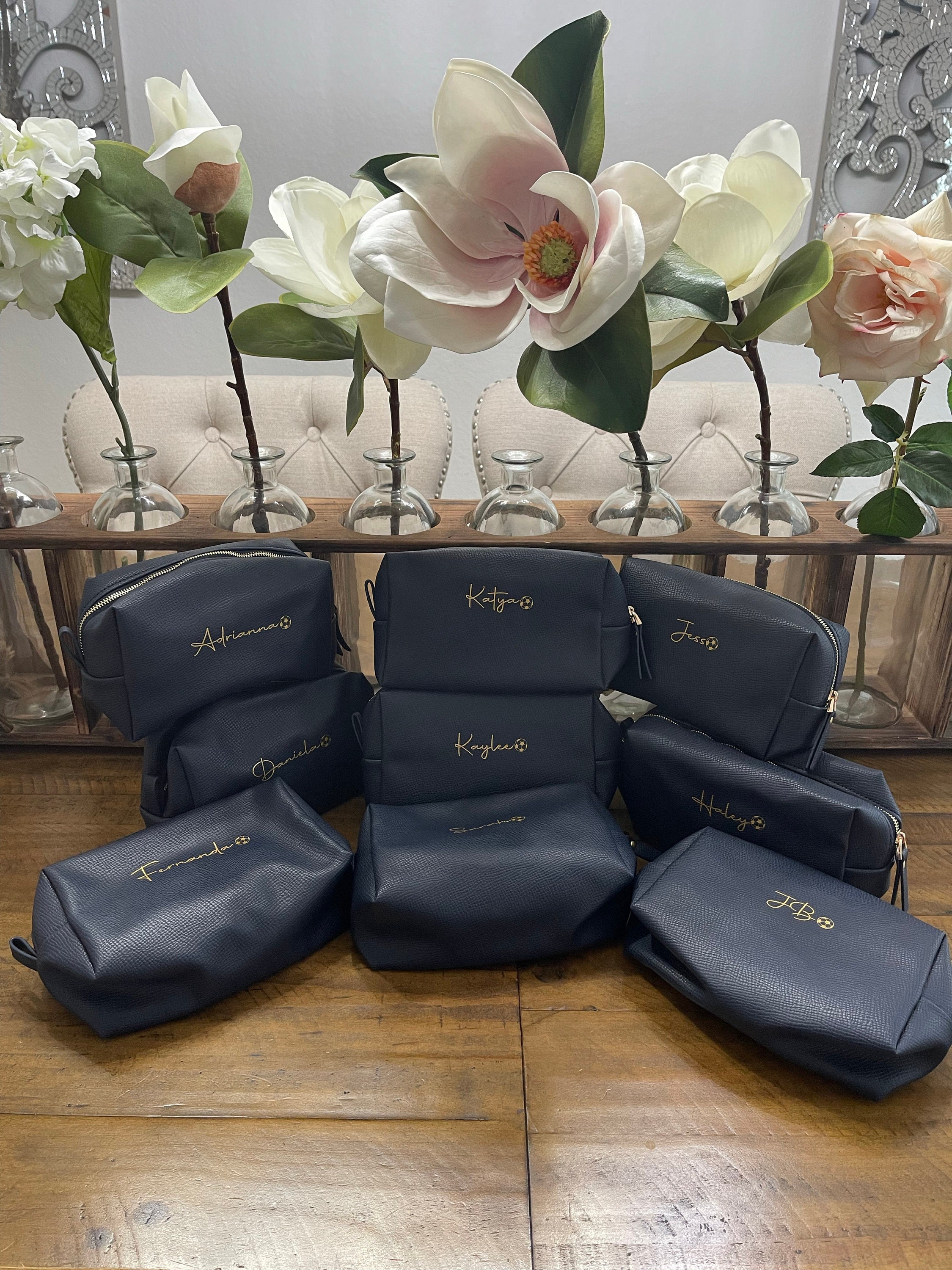 Personalized Bag for Men & Groomsmen : The Perfect Wedding Day Gift for the Modern Groom and his Squad