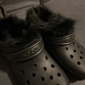 ✨Designer Custom Fur Crocs✨  Crocs fashion, Crocs, Women's crocs