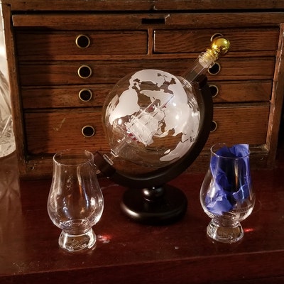 Personalized Globe Decanter Set With Engraved Glencairn Glasses Whiskey ...