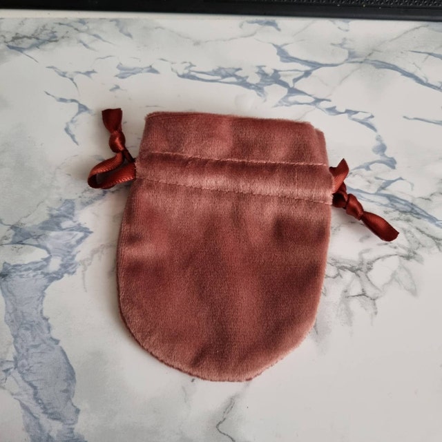 Interlayer Velvet Jewelry Pouch With Movable Pad, Jewelry Velvet Pouch,  Velvet Pouch, Interlayer Jewelry Pouch - Buy China Wholesale Interlayer  Velvet Jewelry Pouch $1