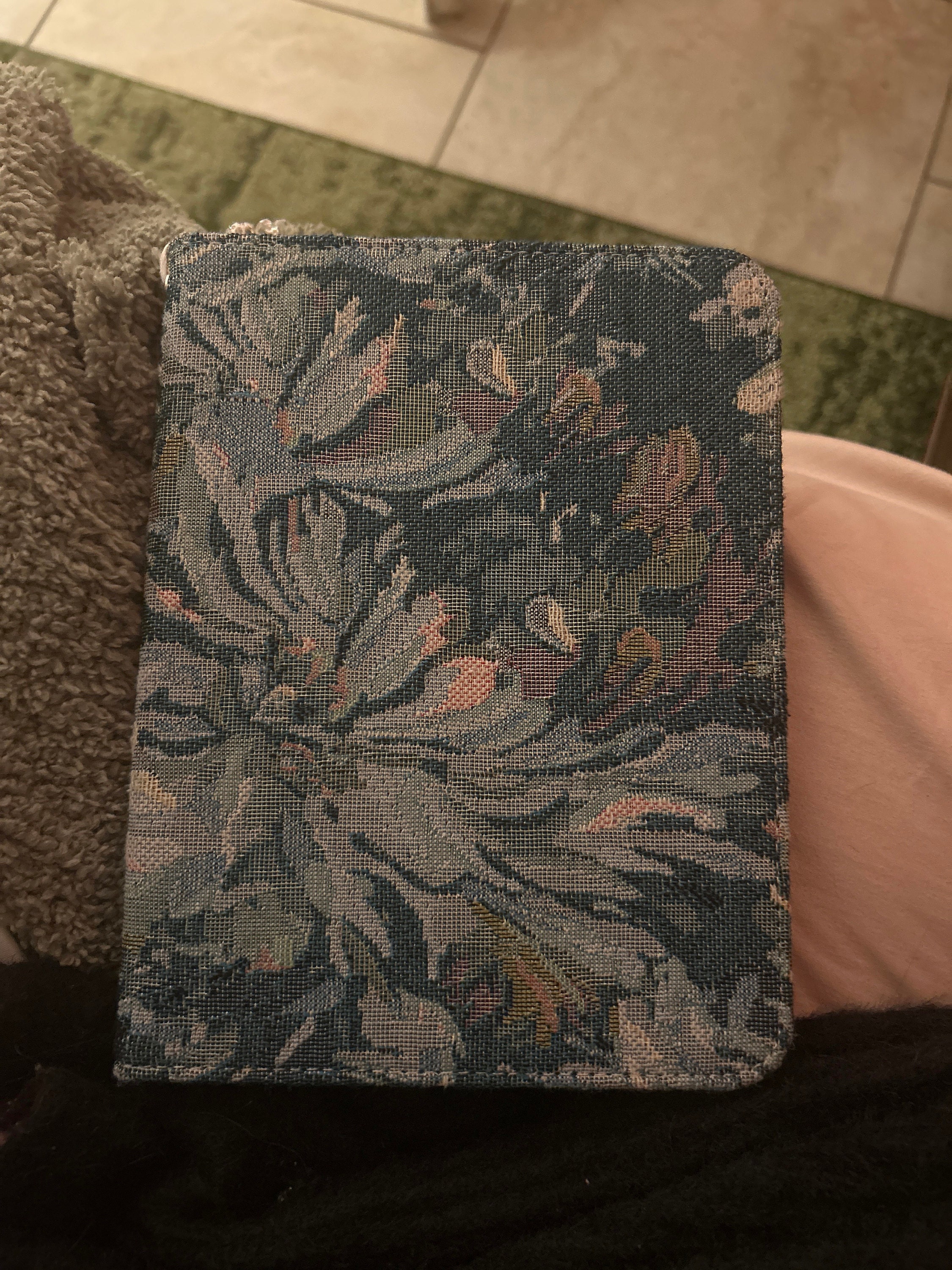 Vintage French Blues Embroidery Fabric iPad Case,iPad Air 11&quot; 13&quot; 2024 iPad Pro 11&quot; 13&quot; iPad Air 5 Pro 12.9&#39;&#39; iPad 10 mini 7(A17 Pro) case