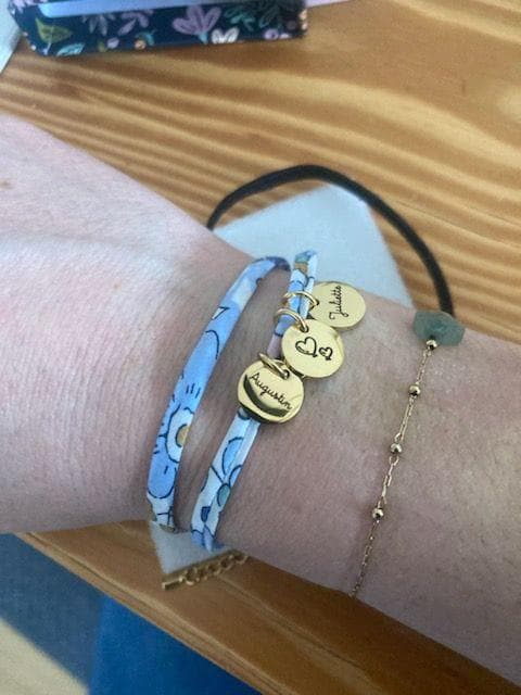 Personalized bracelet, 2-turn liberty cord with engraved medals and charm, Gift for Mom, Grandma, Godmother, Birth jewelry, Christmas gift