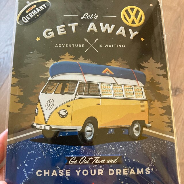 Nostalgic-Art Blechschild „VW Bulli – Let's Get Away Night“ – 15x20 Cm, Metall, Lizenziert, Made In Germany