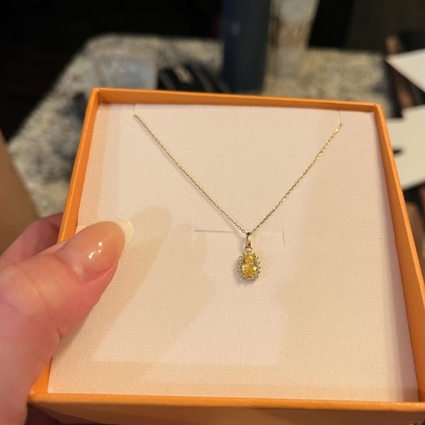 14k Yellow Gold 17 inch Necklace with Round Citrine