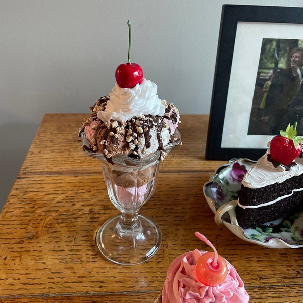 Fake Hot Fudge Sundae Neapolitan Sundae Ice Cream Bar Décor Summer ...