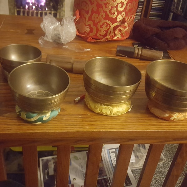 Natural Singing Bowl Set of 7 - Tibetan Singing Bowls - Healing Set ...