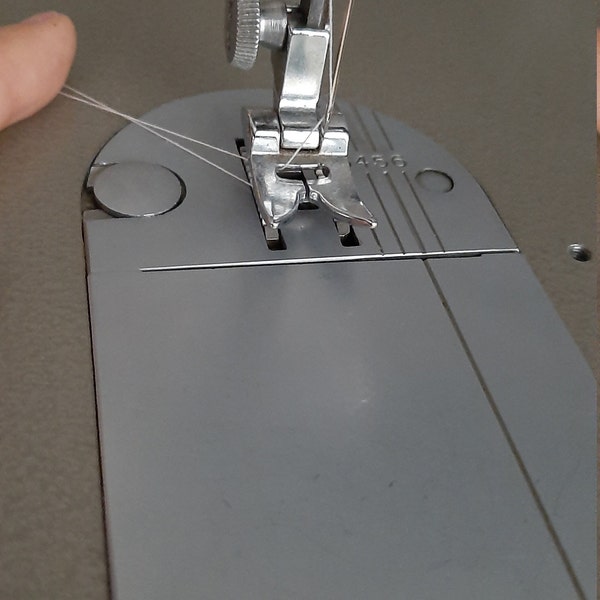 Vintage Singer Top Hat Cam 14 COMB STITCH Fashion Accessory Disc Sewing