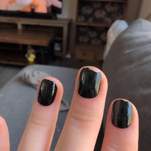 LINDSAY added a photo of their purchase