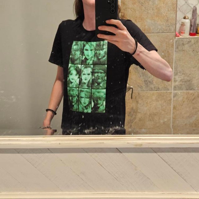 MGSコーデックポートレート プレミアムユニセックスTシャツ