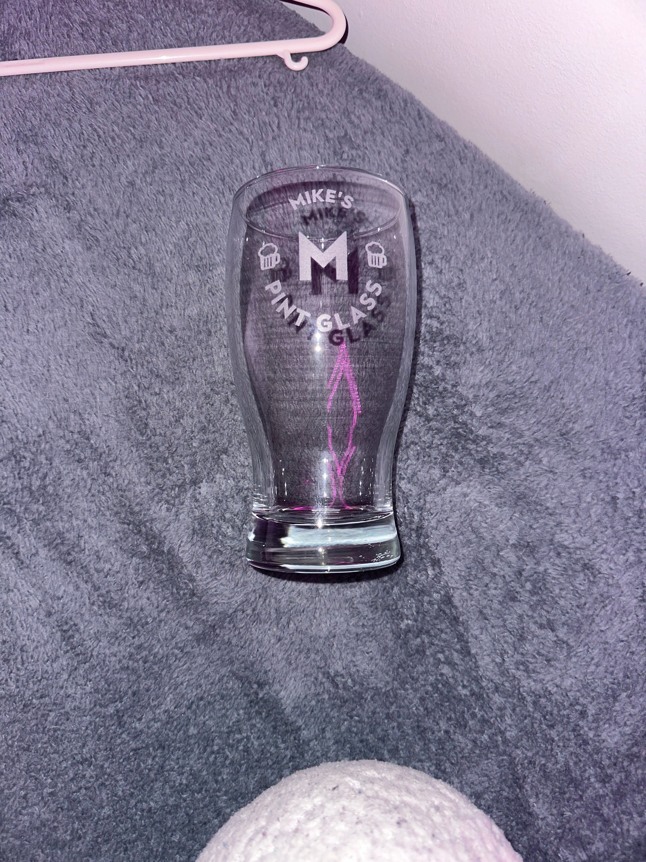 Personalisiertes Glas, mehrere Designs und Glasarten – Weinglas, Pint und Bierglas, Whisky, Champagner, Gin, Latte – gravierte personalisierte Geschenke