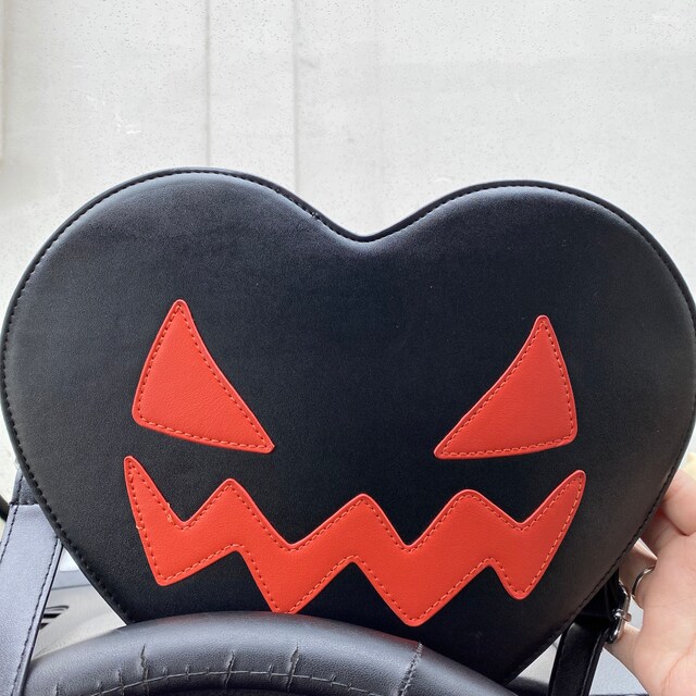 Jack-o-lantern Heart Crossbody Backpack Convertible  display picture 1