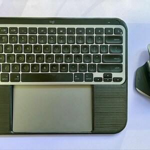 Magic Tray for Logitech MX Keys Mini and Apple Magic