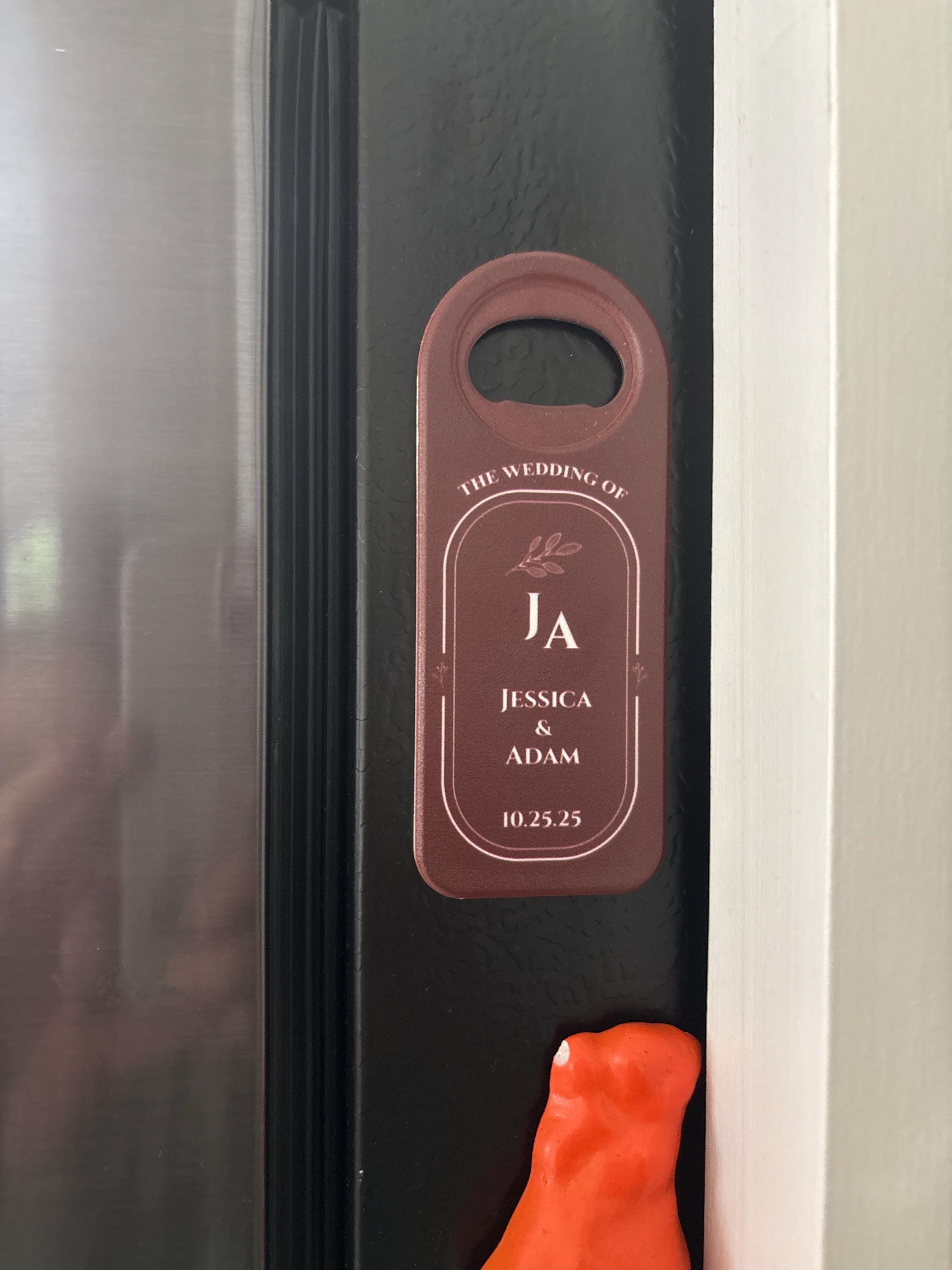 Magnet für Hochzeitsgeschenke, personalisierte Magnete aus Holz, Hochzeitsgeschenke, magnetischer Flaschenöffner, individueller Flaschenöffner, Hochzeitsgeschenk