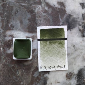 Aurélie added a photo of their purchase