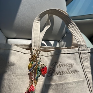 Alexa added a photo of their purchase