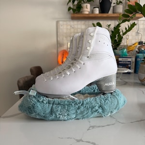 Kylee added a photo of their purchase