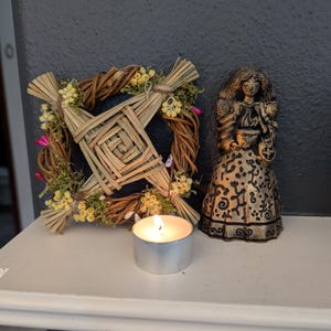 Lindsey added a photo of their purchase