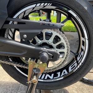 Yamaha R1 Rim Tape Yamaha YZF R1 Motorcycle Wheel Stickers - Reflective Rim Decals In Blue (17 Inch) YZF R1 Rim Decals - Foto 3