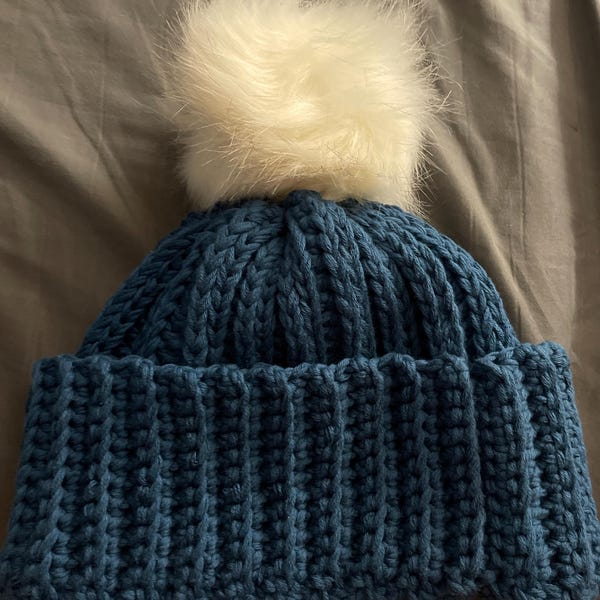 CROCHET PATTERN & VIDEO/ Chunky Ribbed Hat, Side Across Construction ...